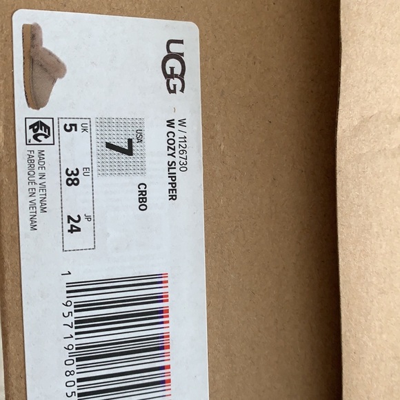 Brand new Authentic ugg genuine shearling slipper in caribou - Picture 11 of 11